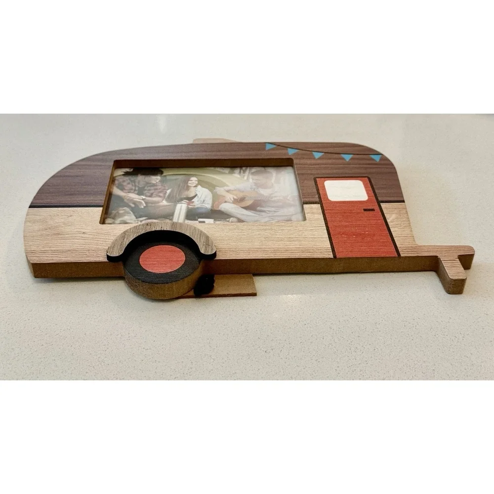 Young's Inc Wood Retro‎ Camper Frame 6